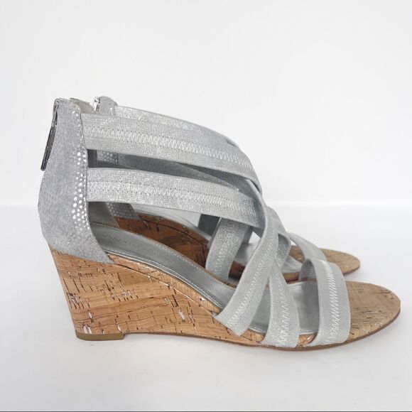 Donald J Pliner Jemi Strappy Wedge Sandal Silver Size 7.5 - Picture 2 of 10
